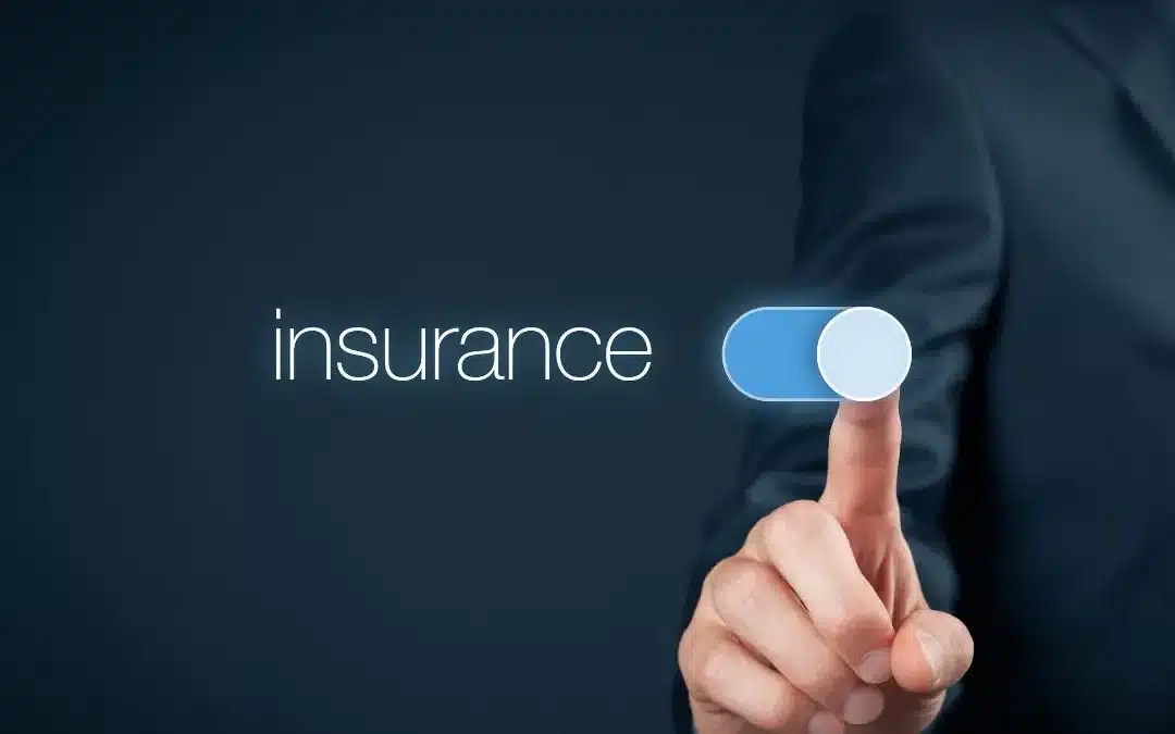HOW TO EMPLOY AI IN INSURANCE